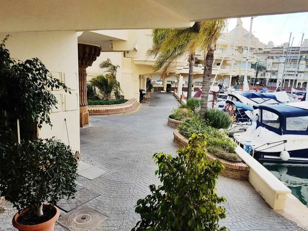 Lujoso Apartamento En De La Isla De Puerto Marina Benalmadena Spain