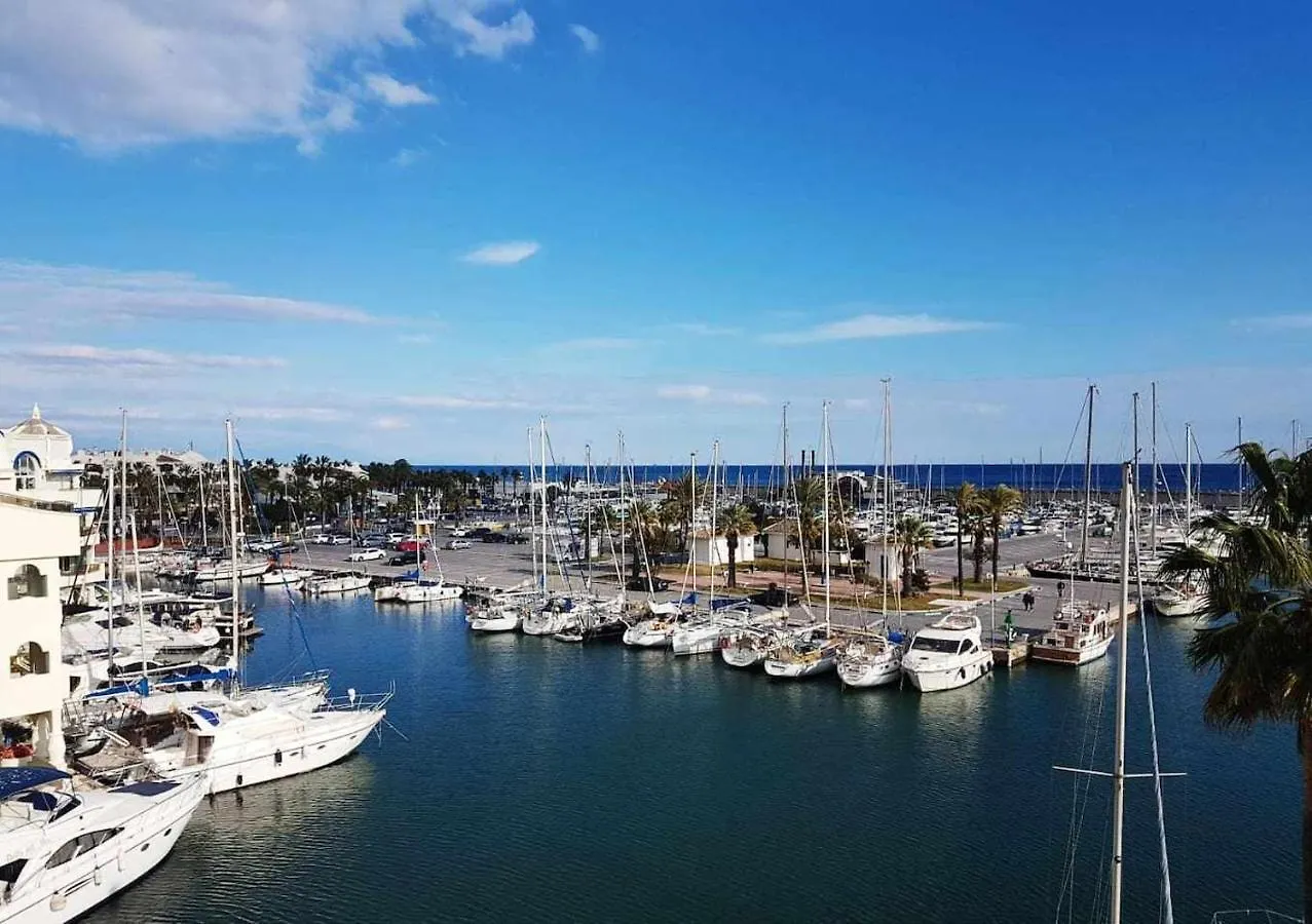 Lujoso Apartamento En De La Isla De Puerto Marina Benalmádena